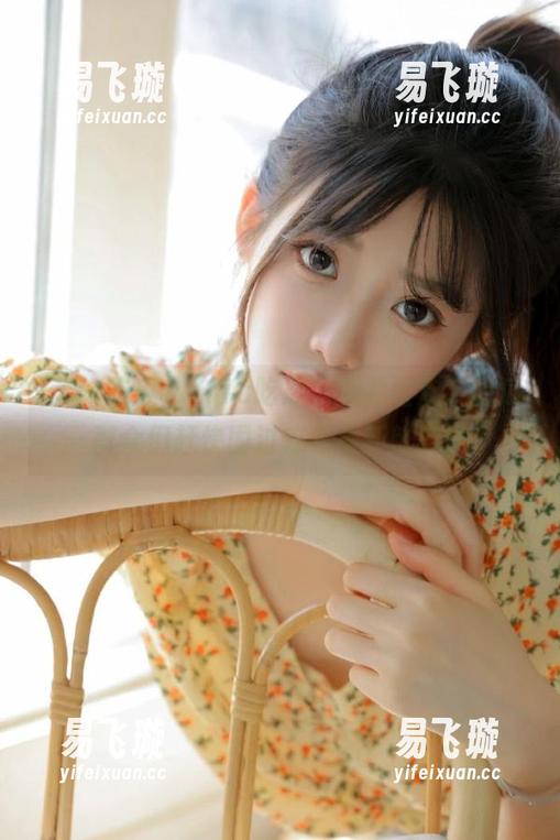17c吃瓜 “17c吃瓜”视频狂欢,吃瓜群众们赶快围过来看看新鲜事!