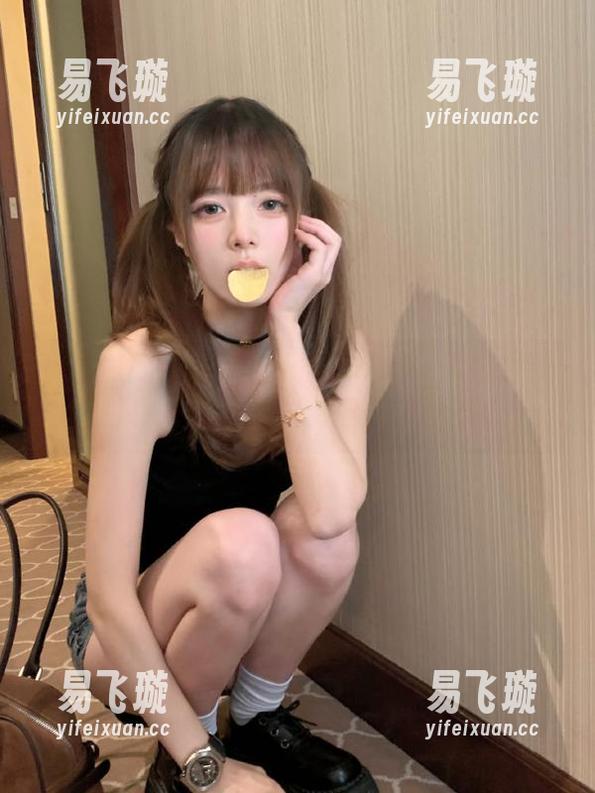 51黑瓜吃料网 51黑瓜吃料网入口最新视频大放送,轻松享受吃瓜美味!