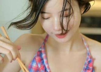 下载吃瓜黑料网，满足你对八卦无尽的好奇和探索欲望！